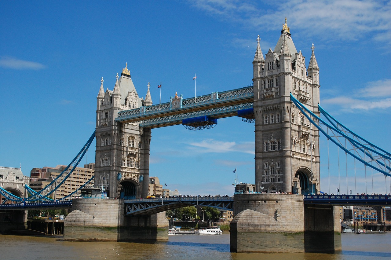 tower bridge, london, الجولات السياحية في لندن